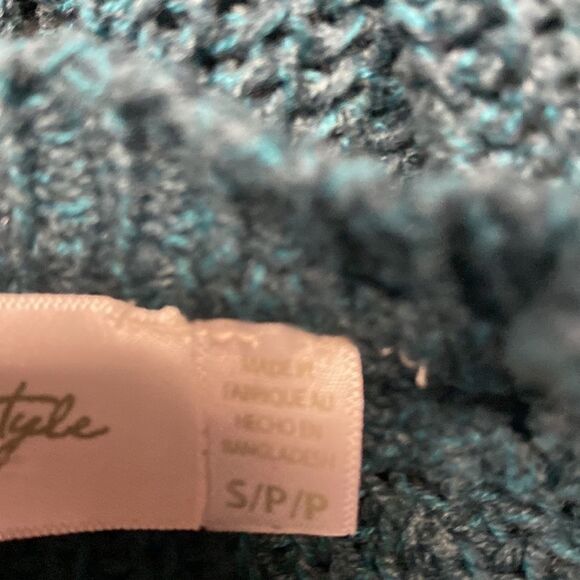 3 for $30 RD STYLE knit teal sweater - Picture 6 of 6